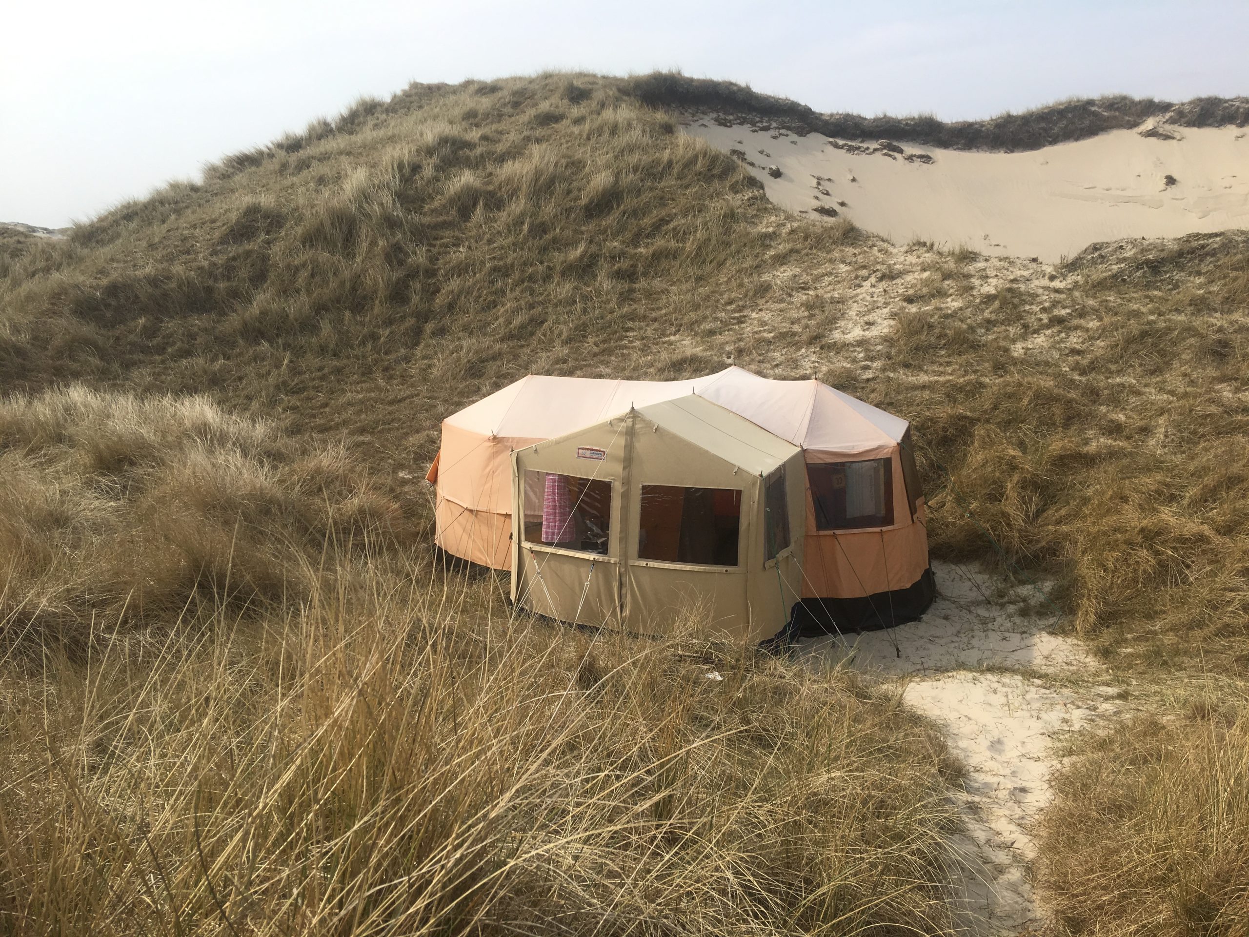 Nichtmitglied Zelt groß (über 20 m²)